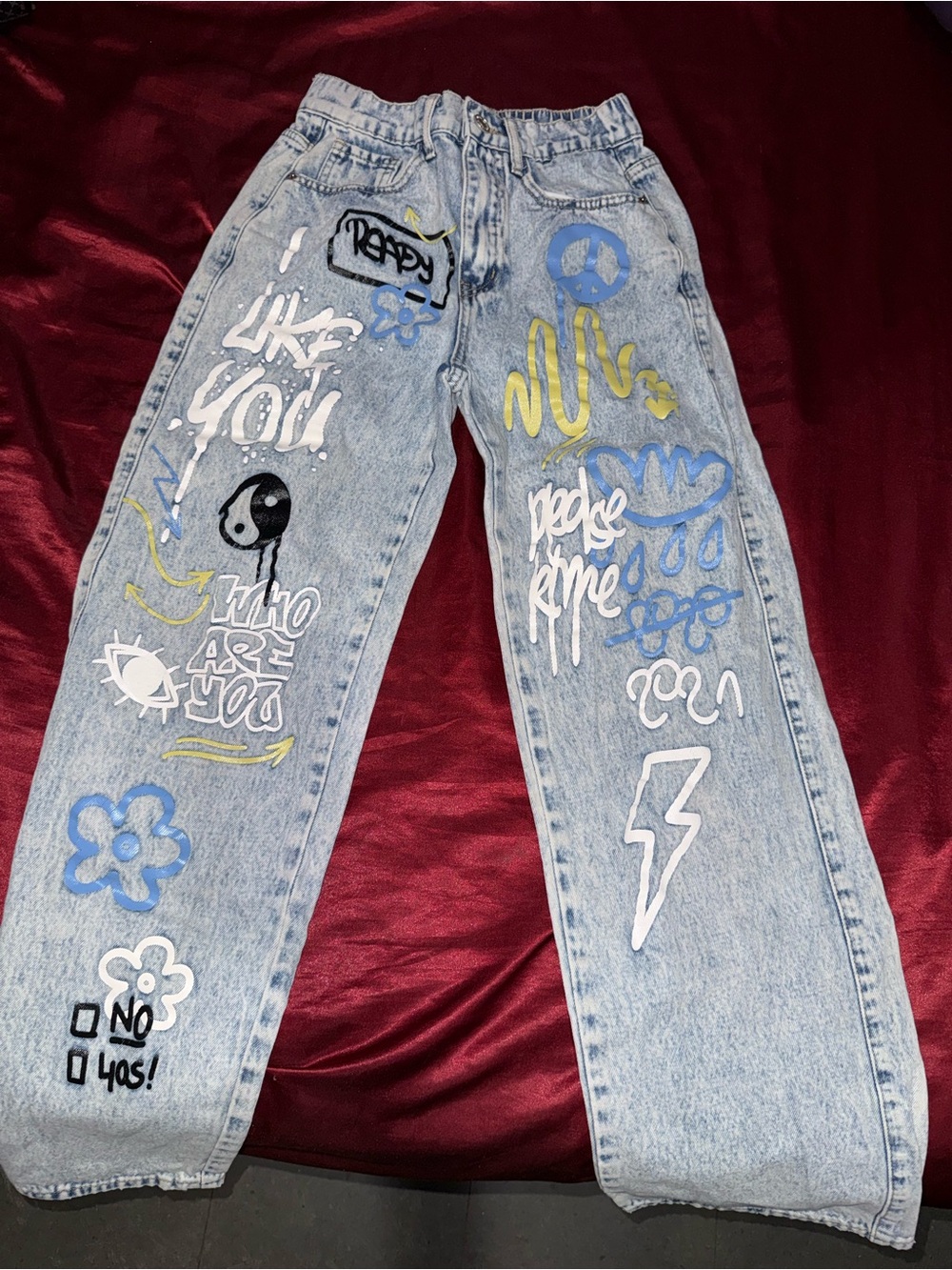 SHEIN Light Blue Graffiti-Print Straight Leg Jeans